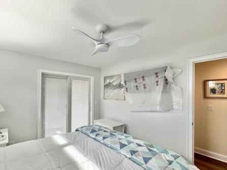 856 St Charles Place