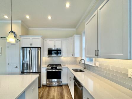 856 St Charles Place