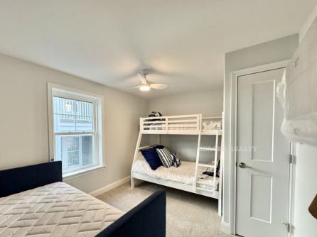 856 St Charles Place