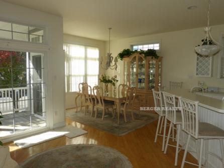 859 St. Charles Place