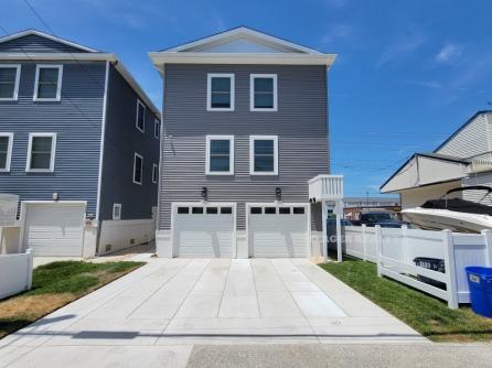 1333 West Ave
