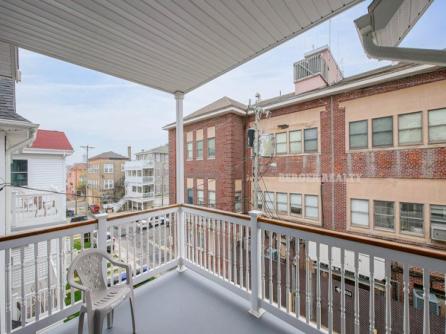 822 Wesley Ave