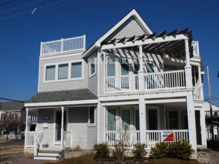 803 St. Charles Place