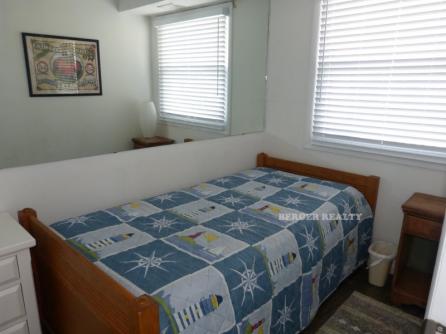 895 5th Street