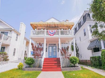 1113 Central Ave.
