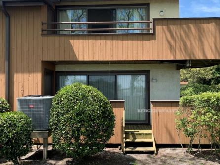 9 Marlin Ct