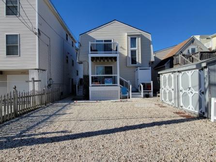 215 Limpet Dr.