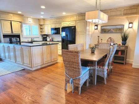224 Boardwalk
