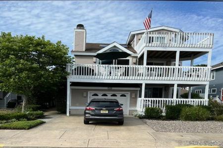 53 25th, Avalon, 08202