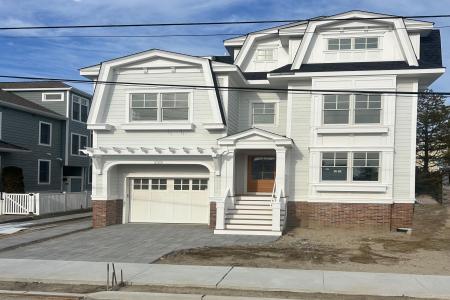 225 7th, Avalon, 08202