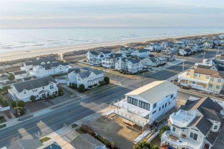 8331 First, Stone Harbor, 08247