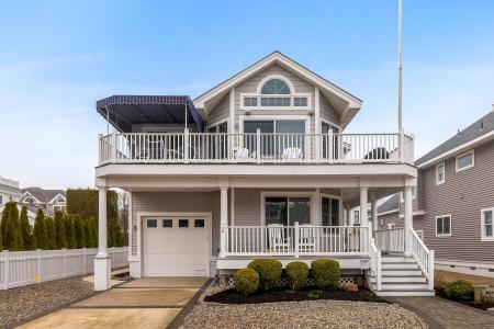 73 25th, Avalon, 08202