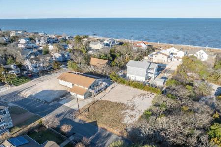 1004 Crest, Townbank, 05204