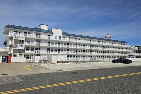 6109 Atlantic, Wildwood Crest, 08260