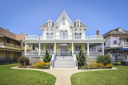 819 Beach, Cape May, 08204