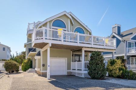 138 8th, Avalon, 08202