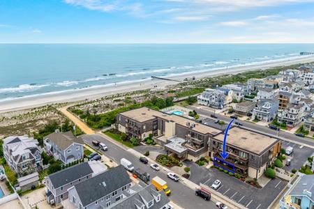 66 20th, Avalon, 08202