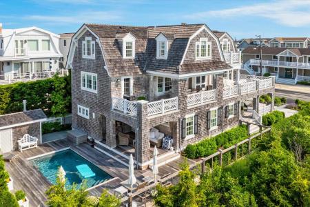 74 38th, Avalon, 08202