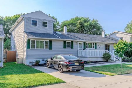 1319 Massachusetts, Cape May, 08204