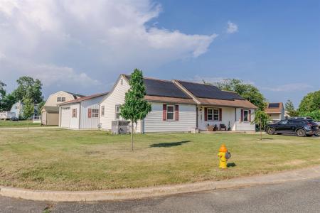 23 Beechwood, Villas, 08251