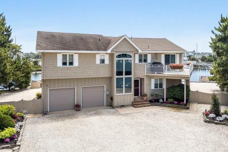 4817 Fourth, Avalon, 08202