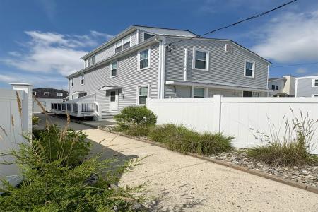 242 B 37th, Sea Isle City, 08243