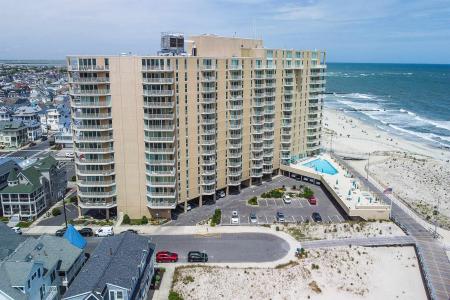 322 Boardwalk, Ocean City, 08226