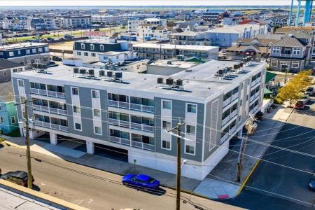 3900 Pleasure Avenue, Sea Isle City, 08243