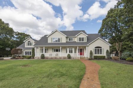 26 Pinewood, Swainton, 08210