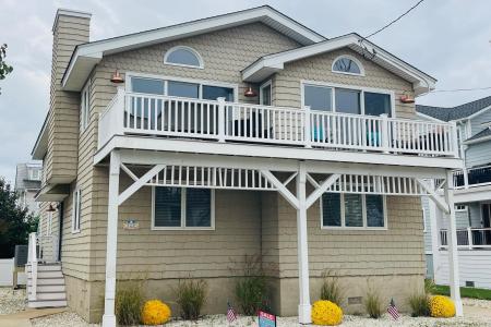 162 33rd, Avalon, 08202