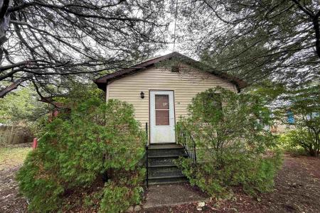 46 Woodland, Villas, 08251