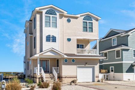 448 Avalon, Avalon Manor, 08202