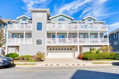 127 Hand, Wildwood, 08260