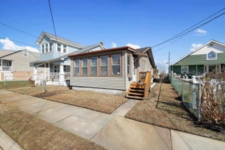 409 Juniper, Wildwood, 08260