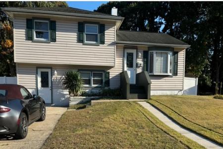 7 Nassau, Somers Point, 08244