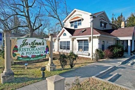 913 Cape May, Mays Landing, 08330