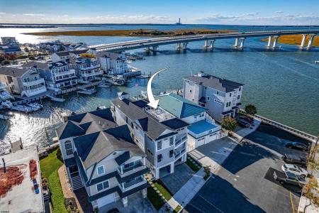 32 8th, Ocean City, 08226
