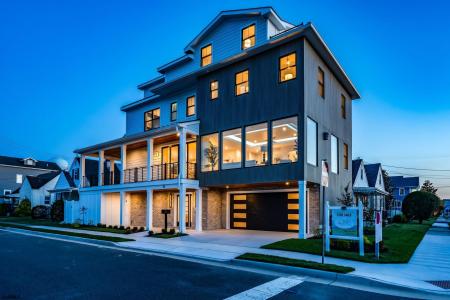 34 Woodcrest, Longport, 08403