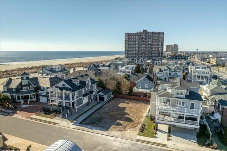 104 Thurlow, Margate, 08402