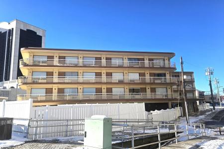 108 Montpelier, Atlantic City, 08401
