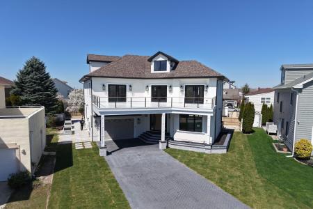 31 Seaside, Margate, 08402