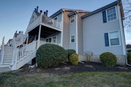 227 London, Egg Harbor Township, 08234
