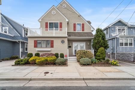 18 Huntington Ave, Margate, 08402