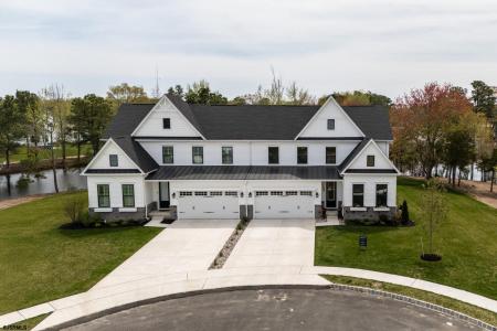12 Waterford Ln, Cape May Court House, 08210