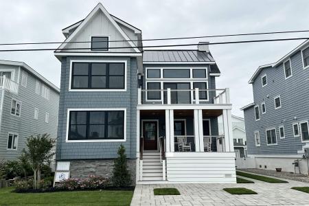 711 Beach Dr, North Cape May, 08204