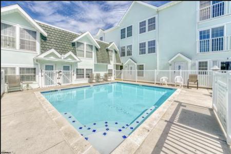213 Hand, Wildwood, 08260