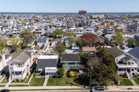 221 Simpson, Ocean City, 08226