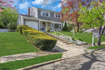 15 Illinois Ave, Absecon, 08201