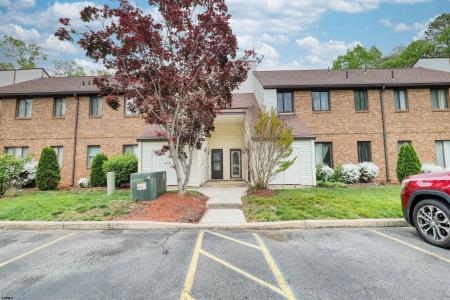 5 Country Cedar Lane, Egg Harbor Township, 08234