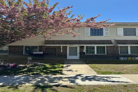 720 New rd APT 2L, Absecon, 08201